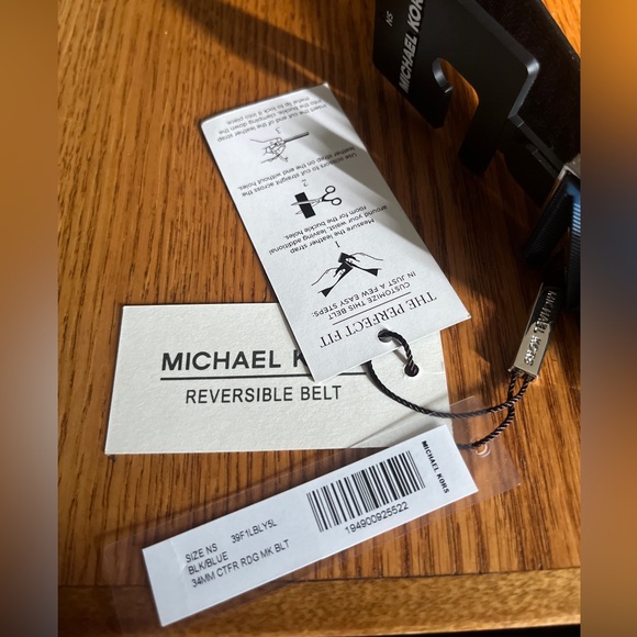 Men’s Black & Blue Micheal Kors reversible belt - Picture 6 of 8